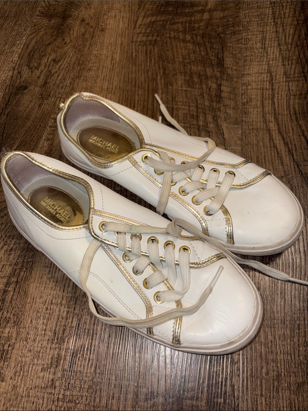 MICHAEL Michael Kors White and Gold Low-Top Leather Sneakers
